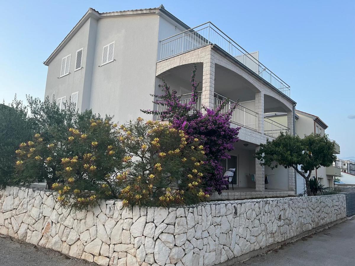 Apartmani Emil تروغير المظهر الخارجي الصورة