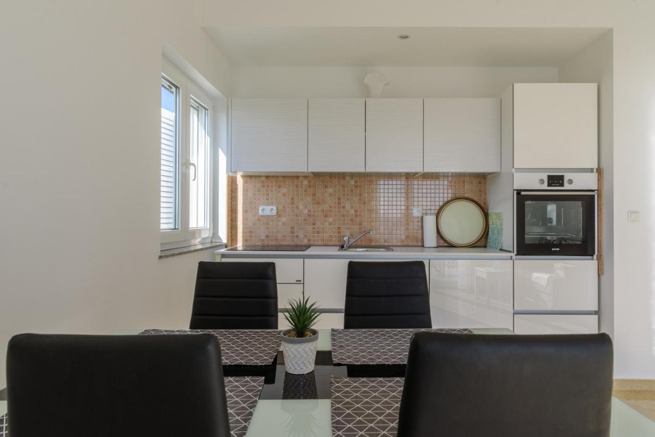 Apartmani Emil تروغير المظهر الخارجي الصورة