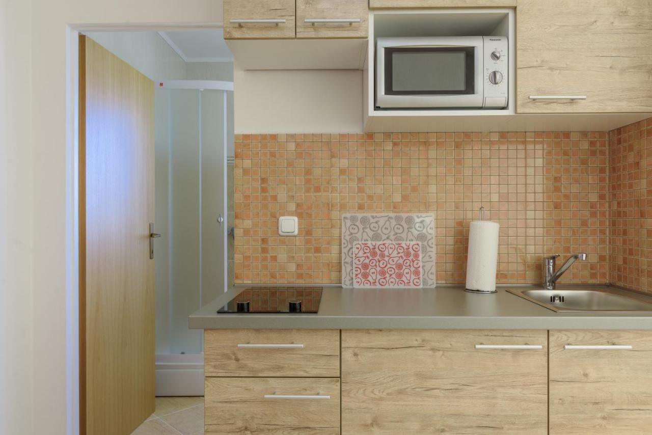 Apartmani Emil تروغير المظهر الخارجي الصورة