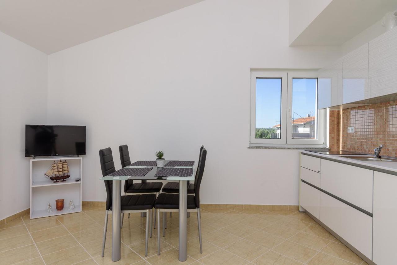 Apartmani Emil تروغير المظهر الخارجي الصورة