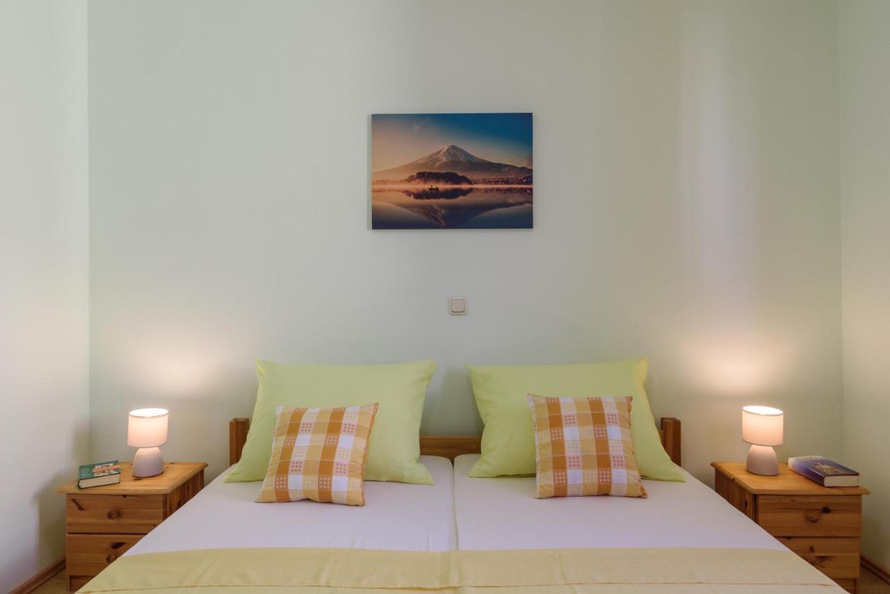 Apartmani Emil تروغير المظهر الخارجي الصورة